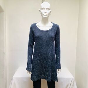 DRIES VAN NOTEN KNIT TUNIC EUC. SCALLOP SLEEVE BOTTOM BELL SLEEVE
